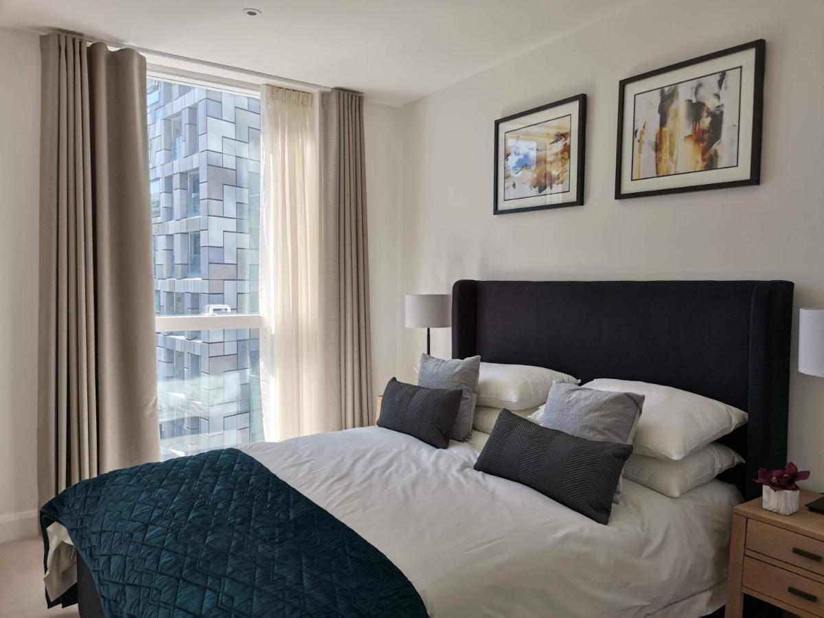 Charles Hope Canary Wharf South Quay 런던 외부 사진