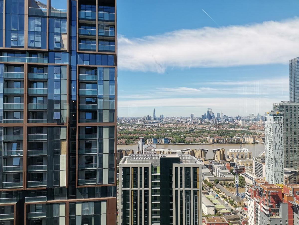 Charles Hope Canary Wharf South Quay 런던 외부 사진