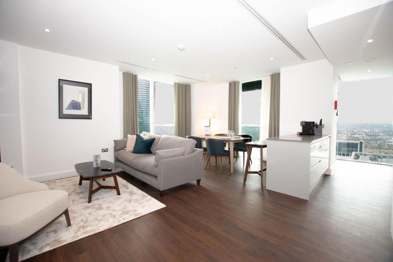 Charles Hope Canary Wharf South Quay 런던 외부 사진