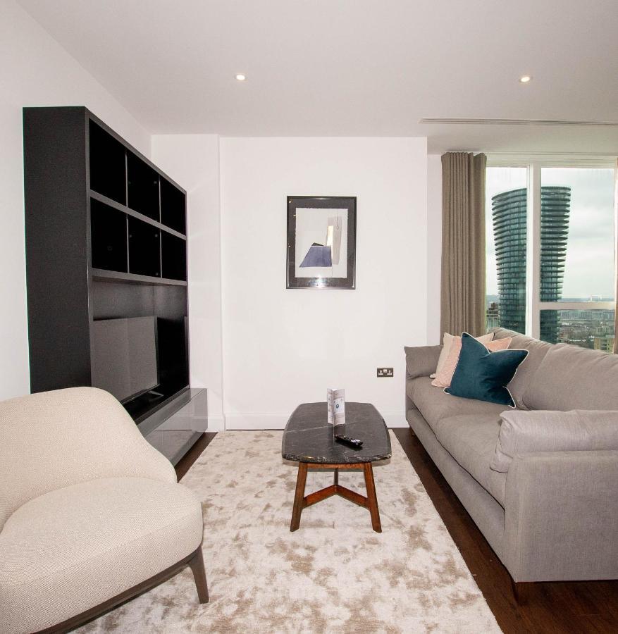 Charles Hope Canary Wharf South Quay 런던 외부 사진