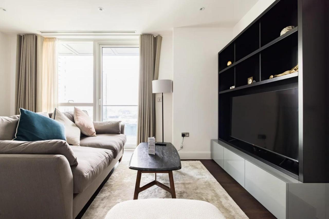 Charles Hope Canary Wharf South Quay 런던 외부 사진