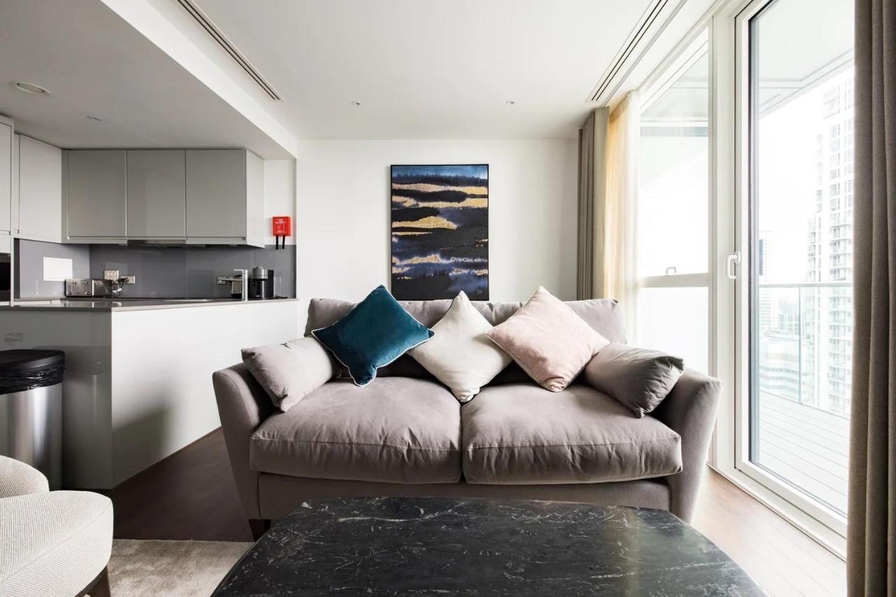 Charles Hope Canary Wharf South Quay 런던 외부 사진